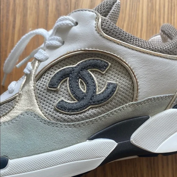 Chanel Women Interlocking CC Logo Low Top Suede Sneakers Shoes Size 8 - Picture 7 of 8